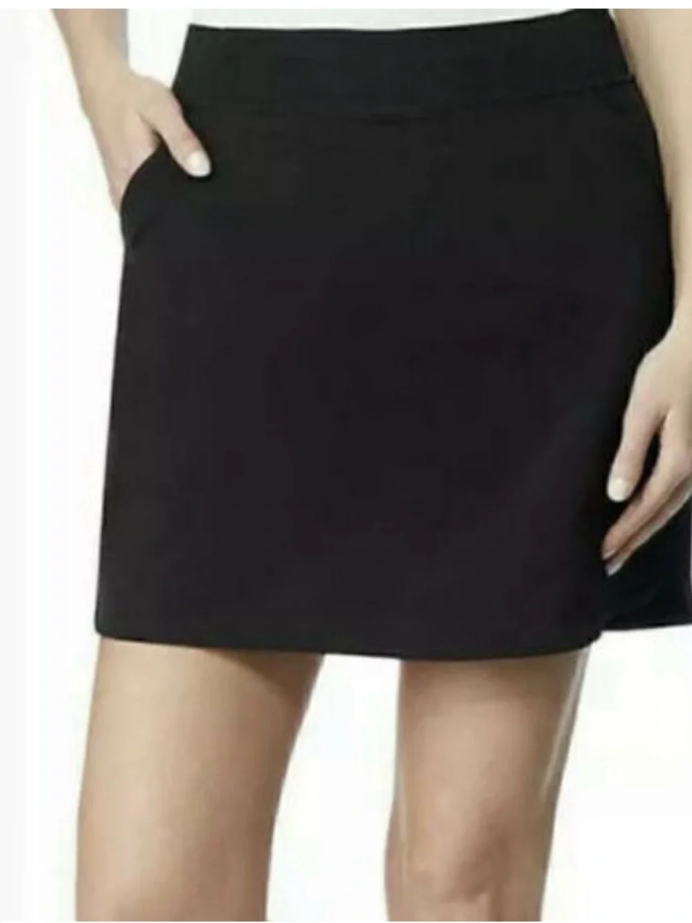 CAbi style 3583 Black Mini Skirt with front Pockets size 4